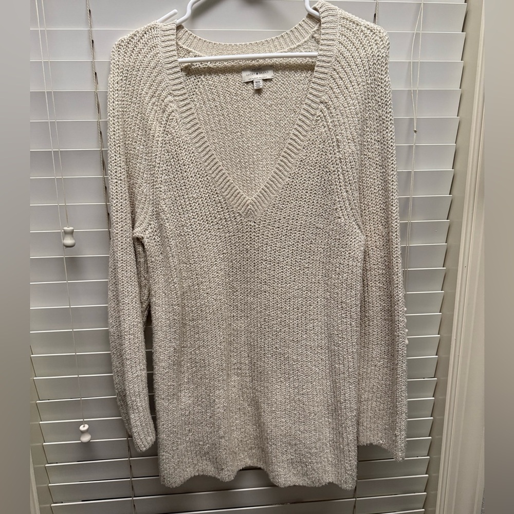 Lucky Brand Women's Beige V-Neck Sweater